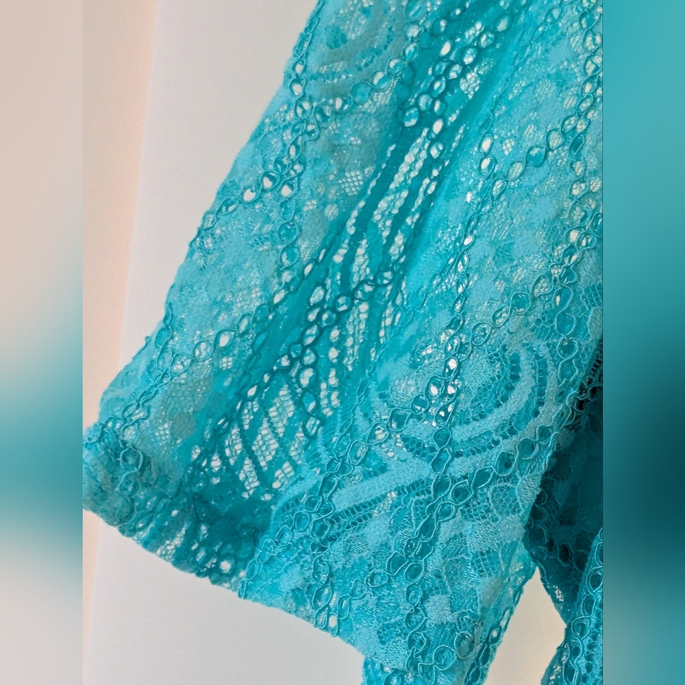A318, Liz Claiborne Turquoise Lace Blouse - Picture 7 of 7